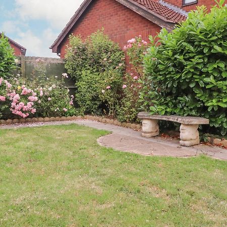 23 Wolsey Close Thornton  Eksteriør billede