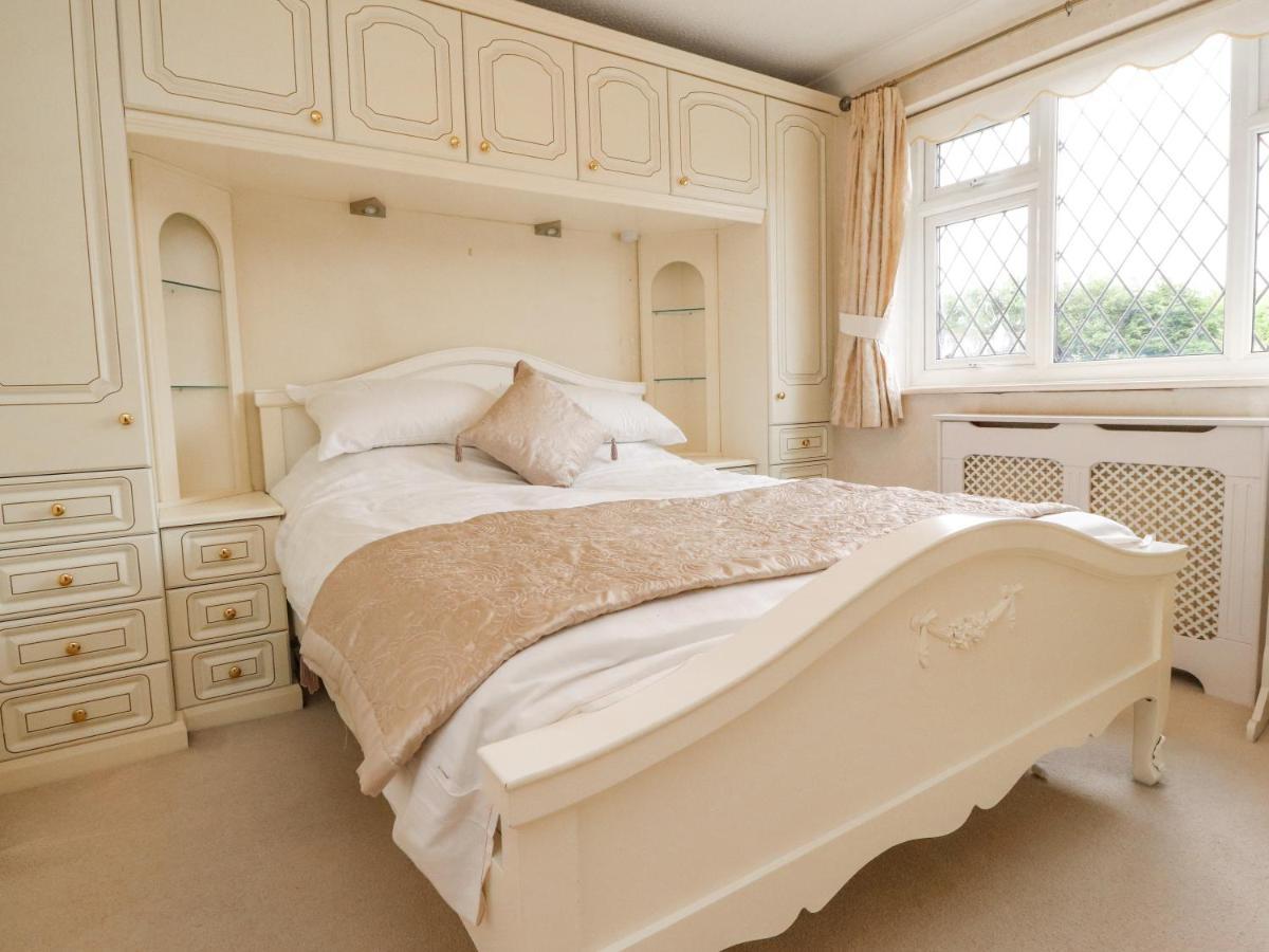 23 Wolsey Close Thornton  Eksteriør billede